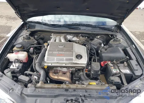 1999 Lexus Es 300 from USA, damaged, VIN JT8BF28G8X0202842